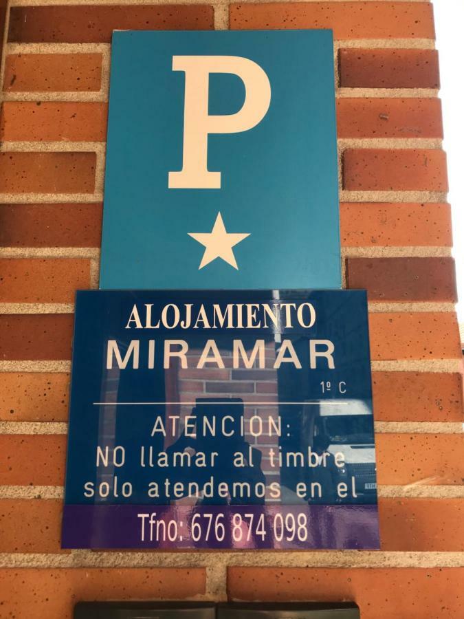 Alojamiento Miramar Santoña Екстериор снимка